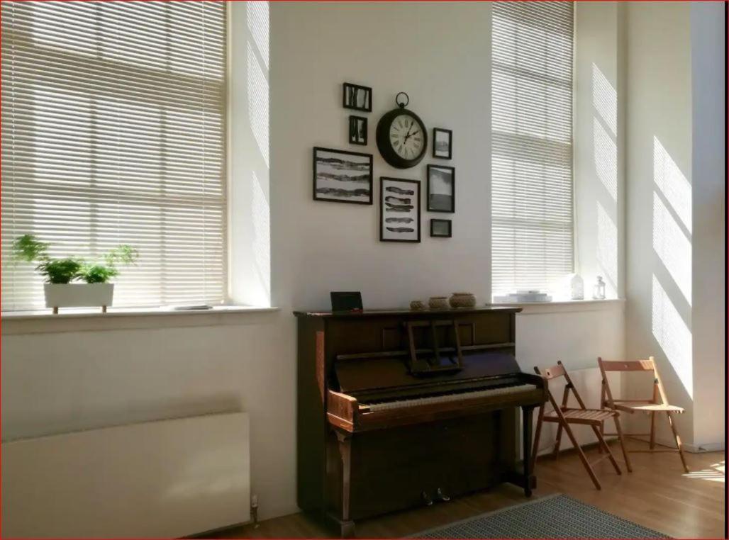 Central Mezzanine Apartment In Historic School Edynburg Zewnętrze zdjęcie